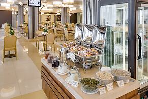 Vega Izmailovo Hotel