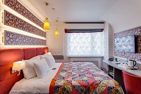 Vega Izmailovo Hotel