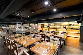 Furama Silom Bangkok Hotel