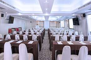 Furama Silom Bangkok Hotel