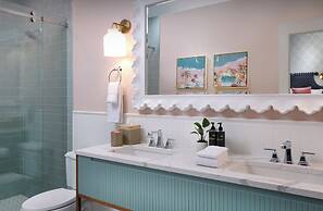 Duval Gardens at Southernmost Beach Resort – Adults Only