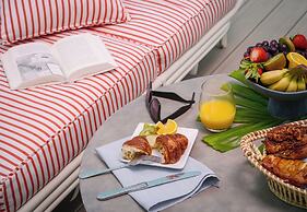 Duval Gardens at Southernmost Beach Resort – Adults Only