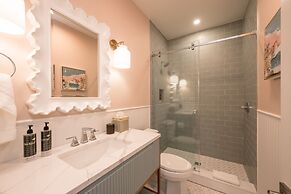 Duval Gardens at Southernmost Beach Resort – Adults Only