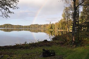 Daniels Lake Lodge B&B