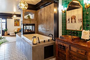 Cameo Heights Mansion