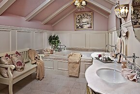 Cameo Heights Mansion