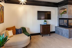 Cameo Heights Mansion