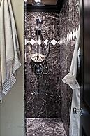 Cameo Heights Mansion