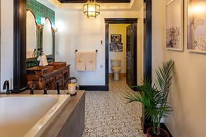 Cameo Heights Mansion