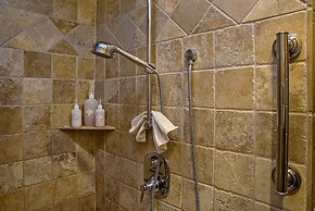 Cameo Heights Mansion