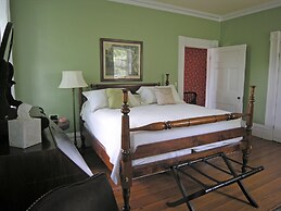 Delano Homestead Bed & Breakfast