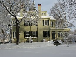 Delano Homestead Bed & Breakfast