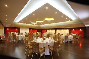 Moksha Himalaya Spa Resort