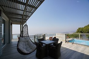 Moksha Himalaya Spa Resort