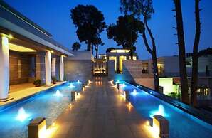 Moksha Himalaya Spa Resort