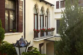 Palazzo Paruta & Wellness Apartments
