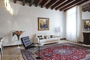 Palazzo Paruta & Wellness Apartments