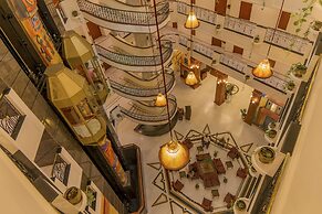 Hotel Annamalai International