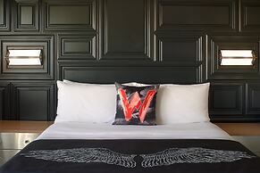 W Boston, a Marriott Hotel