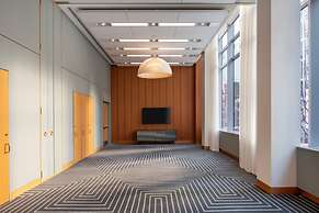 W Boston, a Marriott Hotel