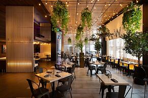 W Boston, a Marriott Hotel