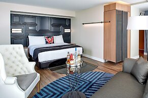 W Boston, a Marriott Hotel