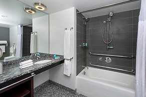 W Boston, a Marriott Hotel