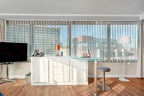 W Boston, a Marriott Hotel