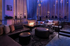 W Boston, a Marriott Hotel