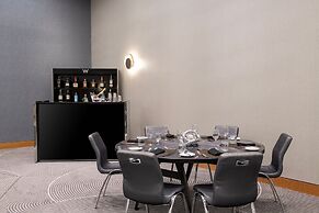 W Boston, a Marriott Hotel
