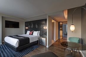 W Boston, a Marriott Hotel