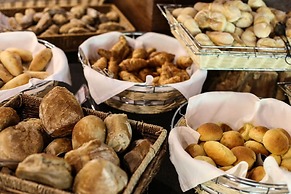 H2otel Congress & Medical Spa