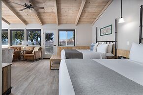 Sky Ranch Lodge