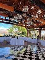 Sky Ranch Lodge