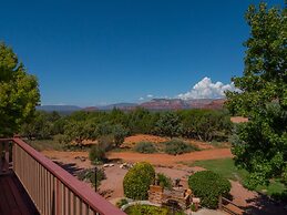 Sky Ranch Lodge