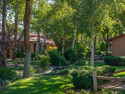 Sky Ranch Lodge
