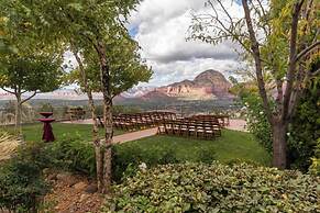 Sky Ranch Lodge
