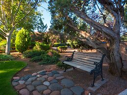 Sky Ranch Lodge