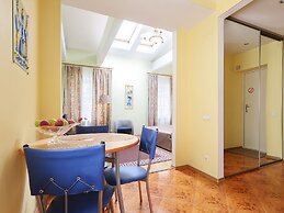 Austrian Yard at Furshtatskaya 45