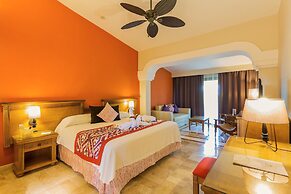Grand Palladium Colonial Resort & Spa All Inclusive