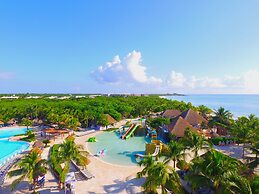 Grand Palladium Colonial Resort & Spa All Inclusive