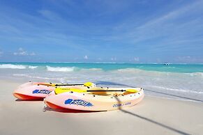 Grand Palladium Colonial Resort & Spa All Inclusive