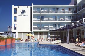 azuLine Hotel Pacific