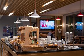 Holiday Inn Express Lisbon Airport by IHG