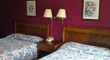 Tallwood Motel Wells