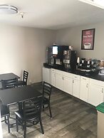 Ameri-Stay Inn & Suites