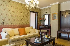 Premier Luxury Mountain Resort