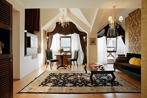 Premier Luxury Mountain Resort