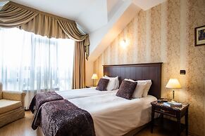 Premier Luxury Mountain Resort