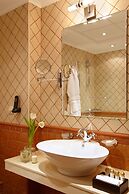 Premier Luxury Mountain Resort